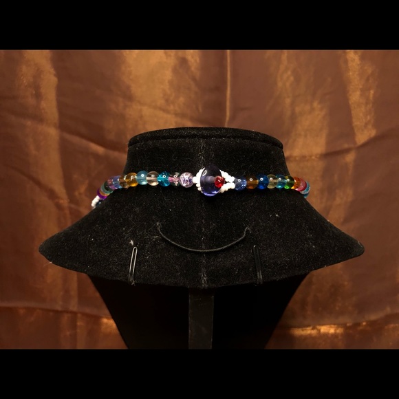 Pink beaded necklace - Picture 2 of 3